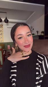 Amanda Lipsticks Lady