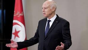 قيس سعيد، حركة النهضة، الدستور، الأطراف السياسية، وجه الرئيسُ التونسي قيس سعيد انتقاداتٍ لاذعةً لعدد من الأطراف السياسية على رأسها حركةُ النهضة وزعيمُها راشد الغنوشي بسبب ما وصفه بالمحاولة للالتفاف على الدستور. Ø¬Ø«Ø© ØªØ±ÙŠØ¯ Ø§Ù„Ø¹ÙˆØ¯Ø© Ù‡Ø¬ÙˆÙ… ØªÙˆÙ†Ø³ÙŠ ÙƒØ§Ø³Ø­ Ø¶Ø¯ ØµÙ‡Ø± Ø§Ù„ØºÙ†ÙˆØ´ÙŠ