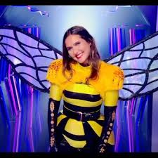 Il y a 2 mois|8 vues. Mask Singer Joyce Jonathan Draguee Par Kev Adams Le Dino Demasque Kev Adams Johnny Hallyday Chanteur