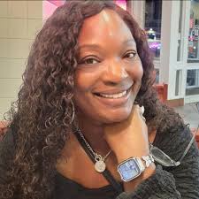 Picture this: a snowed-in flight delay leading to a heart-filled romance.  🥹❤️ Listen to Jurnee Smollett & Kendrick Sampson live out this love story:  https://adbl.co/Snow