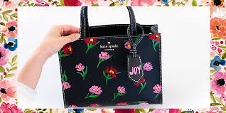 We did not find results for: Hand Painted Kate Spade Bag At Rockefeller Center Richard Magazine