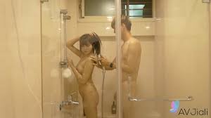 Húp hàu mẹ vợ trong nhà tắm-cực phê