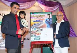 Sheikh muszaphar shukor al masrie bin sheikh mustapha (urodzony 27 lipca 1972) jest malezyjskim chirurgiem ortopedą i pierwszym malezyjskim astronautą. Launching Of Superstar Libra Cruise With Dato Sheikh Muszaphar Shukor Gaya Travel Magazine