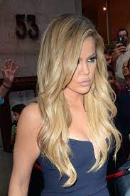 If Ever There Was A Need For The Fire Emoji This Would Be It Khloe Kardashian Hair Hot Hair Styles Brunette Balayage Hair