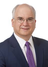 MANAGING THE LIONS AND ELEPHANTS: WORKING WITH EXECUTIVES AND IN-HOUSE  COUNSEL DURING THE LITIGATION PROCESS