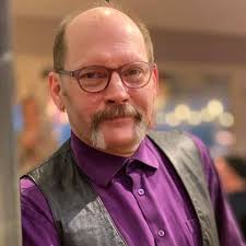 Steven Wilcoxen's Instagram, Twitter & Facebook