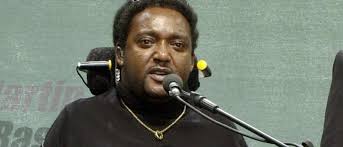 25 Jahre nach brutalem Angriff von Neonazis: Mahlow benennt Brücke nach  Rassismusopfer Noël Martin