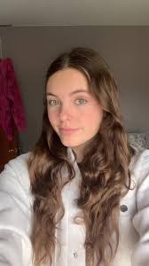 Jessica Burks's Instagram, Twitter & Facebook