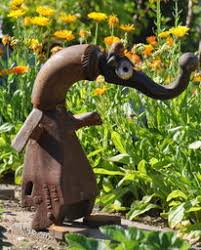 Dieser stuhl ist aus schrott zusammen geschweißt. 90 Schrott Skulptur Bilder Und Ideen Auf Kunstnet