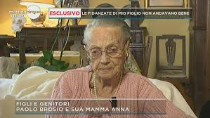 E' divenuto celebre come giornalista grazie al tg 4 di emilio fede negli anni '90. La Mamma Di Paolo Brosio Mattino Cinque Video Mediaset Play