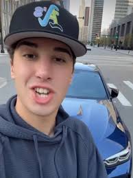 hey my name is derek wilhelm from maquoketa, iowa and im planning