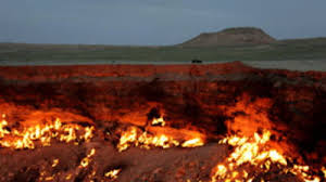 Întru cât (în ce măsură (nu văd întru cât ideea ta ar fi mai bună.) prep. Un Crater De Foc Arde Uimitor De 40 De Ani Incontinuu Video Mobile