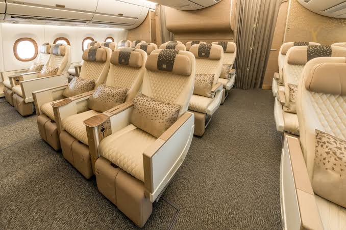 Emirates finally puts turbocharger on fleet renewal: new destinations for A380 and 777 with premium economy - The Flight Club