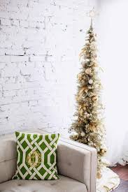 12 Stuning Pencil Christmas Tree Ideas Pencil Christmas Tree Small Christmas Trees Decorated Slim Christmas Tree