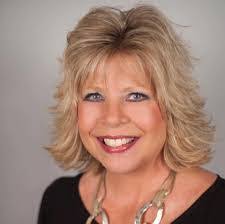 Debbie Beseth's Instagram, Twitter & Facebook