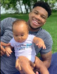 Liam charles, aptly nicknamed 'baby freak', is the couple's son, who was born in february last year, and the couple is expecting their second child soon. Giannis Antetokounmpo S Kid Already Loves The Ladies Snotapwi