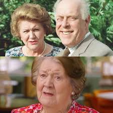 HELLO FANS, I CAN'T HEAR YOU.....