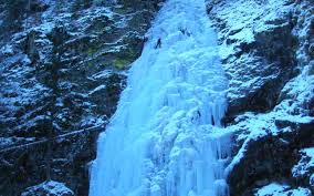 46°59′12″n 25°56′25″e / 46.98667°n 25.94028°e. Top 10 Cele Mai Spectaculoase Cascade Din Romania Feeria NaturalÄ Unde Apa Cade De La 120 De Metri InÄlÅ£ime