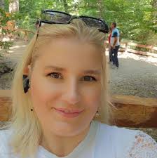 Astăzi, echipa AUR Sibiu împreună cu președintele filialei Dr. Sebastian  Suciu, a desfășurat o campanie de promovare a candidaturii președintelui  AUR, George Simion. Ne bucură foarte mult faptul că sibienii, sătui de