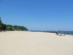 A Beautiful Day At Breezy Point Beach Md Breezy Point Beach Places To Go
