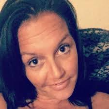 Lynette Shea's Instagram, Twitter & Facebook