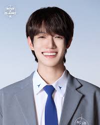 😁 Angel smile (Thanatorn) 🎥 Film major with hidden charm (Suhwan) 🧠...