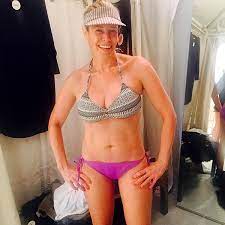 Chelsea handler, are you there, vodka? Chelsea Handler Posts Bikini Photo On Instagram People Com