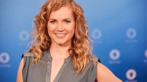 Die rolle des kommissariatsleiters, kriminalhauptkommissar peter michael schnabel, wird von martin brambach gespielt. Cornelia Groschel Privat Er Hat Das Herz Der Tatort Ermittlerin Aus Dresden Erobert News De