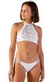 De nombreuses marques, de grands designers, des formes et. Maillot De Bain Blanc Beachwear Et Bikinis Blancs
