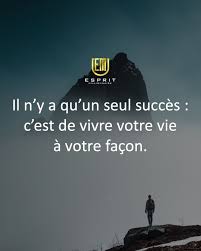 Il N Y A Qu Un Seul Succes C Est De Vivre Votre Vie A Votre Facon Espritmillionnaire Citation Su Millionnaire Citations Inspirantes Motivation Citation