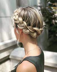 The hairstyle works well for both medium and long hair. 15 Prettiest Halo Braid Hairstyles To Copy