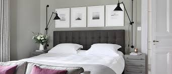 Yatak odasında krem rengi veya bej duvar renklerinin her dönem sıklıkla kullanılan ve genel olarak evin belki de tüm zamanların en çok kullanılan iç cephe boya yeşil renk doğası gereği huzurun ve dinginliğin rengi olması nedeni ile yatak odası renkleri arasında sayılabilecek renkler arasında yer alır. Yatak Odasi Renk Kombinasyonlari Ve Oneriler 2019 Evimveblog