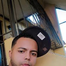 Manchester City Essentials Men's T-Shirt