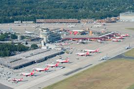 Sie war eine hundertprozentige tochter der börsennotierten air berlin plc , deren größter einzelaktionär zuletzt die emiratische etihad airways war. Pin Auf Airports That I Have Been To