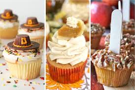 These thanksgiving cupcakes feature all of your favorite fall flavors, like pumpkin spice, cinnamon, and candy apples, and you can even decorate them to resemble turkeys and scarecrows. 20 Quick Easy Thanksgiving Cupcakes For 2020 Crazy Laura