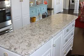 Black And White Quartz Slab White Color Varnish Island With Alaska White Vicostone Quartz Countertop White Quartz Countertop Quartz Countertops Countertops