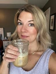 Tis the season for iced Americanos and Cold Brew!!🥤 Ask one of our  friendly baristas to top you off with our Banana Cream Cold Foam. It's only  $1.00 extra and SO worth