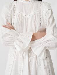 Ugg blanche mini stripe super soft bath robetop rated seller. 220ravia Mini Robe Blanche Mini Robe Idees Vestimentaires