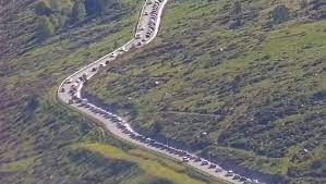 Le pas de la case (catalan : Andorre D Enormes Bouchons Sur Les Routes Pour La Reouverture De La Frontiere Ladepeche Fr