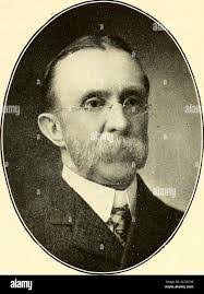 Louisa Dyer's Instagram, Twitter & Facebook