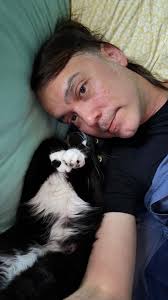 Someone’s happy I’m home. He is only been here two weeks. Will Lando Morris  stay? #rfscats #reelsinstagram #catsofinstagram #rescuecatsofinstagram  #blackcatlove #rfslando #rfscats