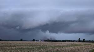 When did the tornado hit in southern ontario? Tornadoes Hit South Of London Ont Cp24 Com