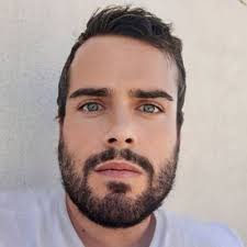 Niño Golpeador (@neopaulista)