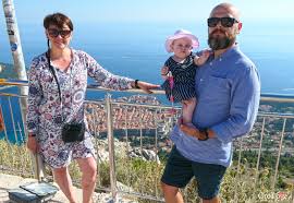 Skąd jego uwielbienie do koloru różowego? About The Authors Of The Most Popular Polish Travel Blog About Croatia Crolove Pl