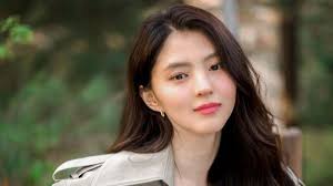 Saat ini ia berada di bawah naungan agensi nine ato entertainment. Han So Hee Talks About Success Through The World Of The Married And Rumors Of The