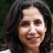 Que onda yo soy zayas, llevo jugando videojuegos toda mi vida, bienvenid@s sean a esta aventura. Vivian Zayas The Conversation