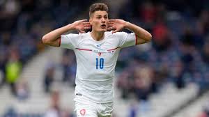 Patrik schick, 25, z kraju czechy bayer 04 leverkusen, od 2020 środkowy napastnik wartość rynkowa: Kfncktve6quepm
