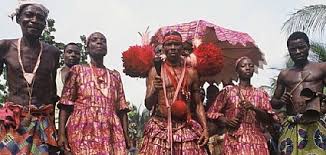 La culture, c'est comme la confiture, moins on en a, plus on l'étale. l'insouciance est le seul sentiment qui puisse inspirer notre vie et ne pas disposer d'arguments pour se défendre. La Culture C Est Tout Ce Qu Il Reste Apres Avoir Tout Perdu Medi Art Benin Culture