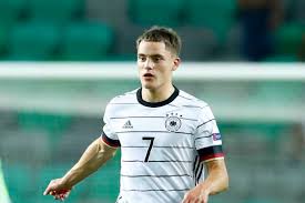 The bayern plays its matches in the allianz arena stadium, which shares with the tsv 1860. Off The Crossbar Florian Wirtz Trains In Bayern Munich Jersey Good Taste Or Just Convenience Bavarian Football Works