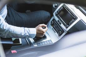 Check spelling or type a new query. Tabiat Perlu Elak Ketika Memandu Kereta Manual Salah Satunya Letak Kaki Di Pedal Klac Maskulin